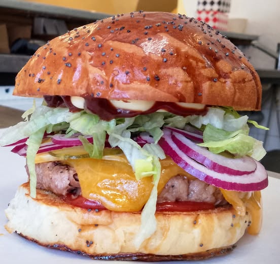 Classic Cheeseburger